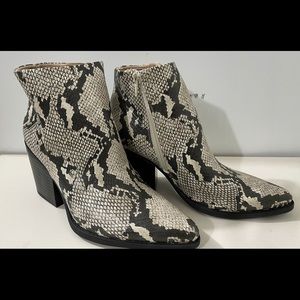 Soul Naturalizer Mikey Ivory Snake - 8 M